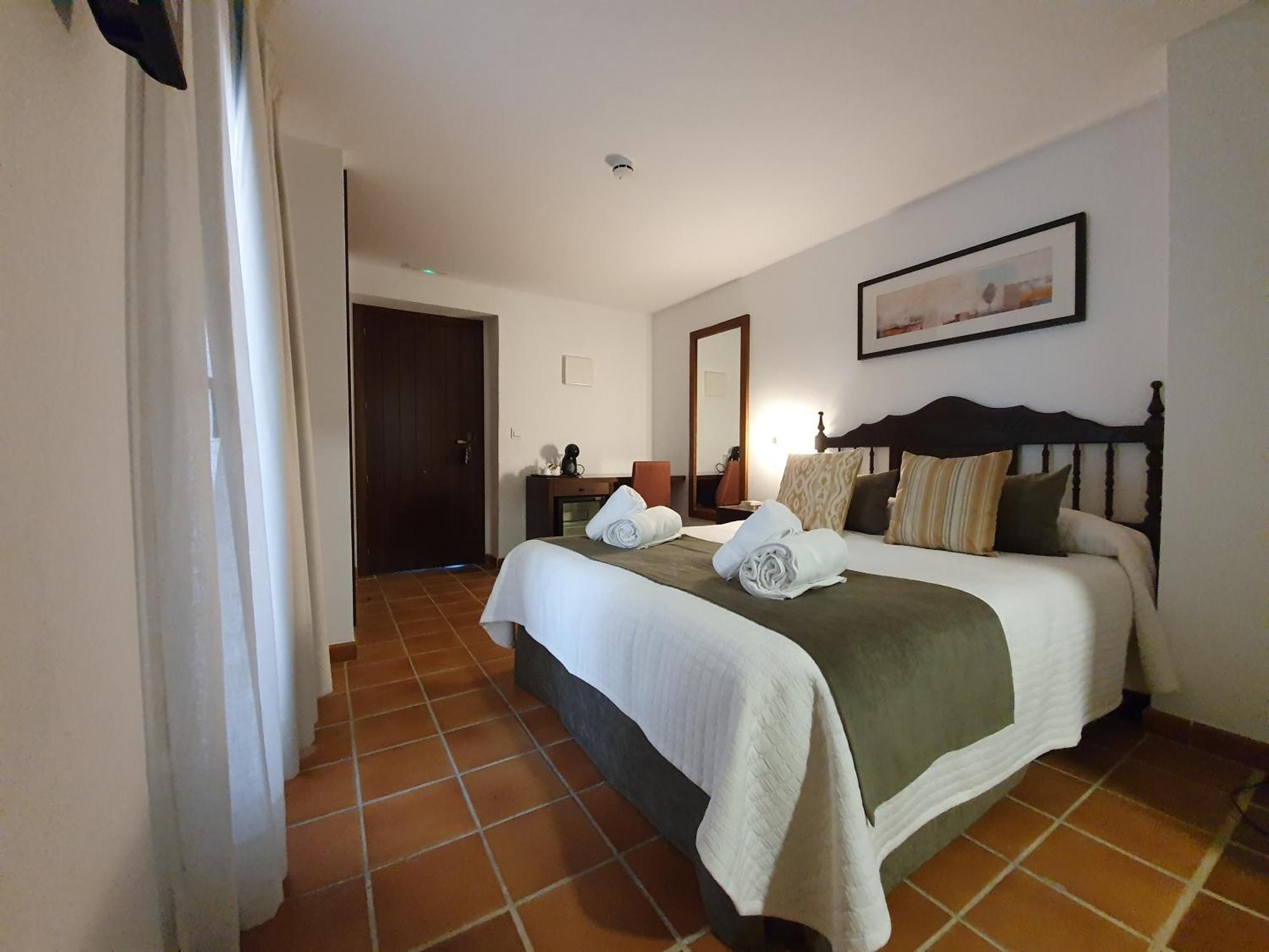 Hotel-Restaurante Casa Garcia 阿尔莫纳斯特尔拉雷亚尔 外观 照片
